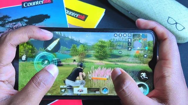 Cyber Hunter Game Lag Test In 2GB Ram смотреть онлайн