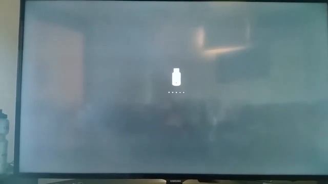 Install FerenOs 2017.0 on physical hardware смотреть онлайн