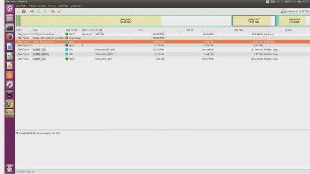 Ubuntu: Gparted : How can I merge unallocated space to my Ubuntu? смотреть онлайн