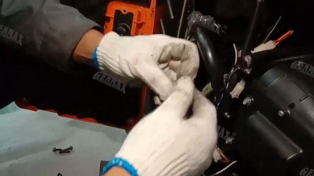 Replace the Regulator for GM9000iED смотреть онлайн