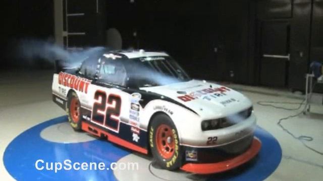 Sneak Peek: NASCAR Nationwide Series Dodge Challenger смотреть онлайн