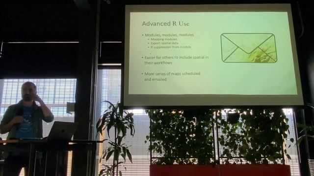 FOSS4G Auckland MeetUp 2022 - Peter King (LINZ)