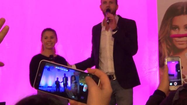 Lisa Ajax - Unbelievable + Lisa,Josefine,Mollie - Price Tag смотреть онлайн