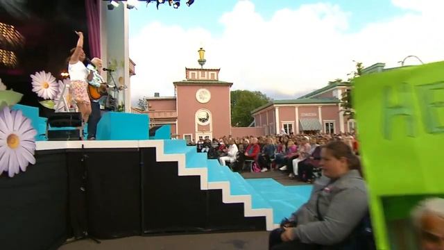 Lotta Engberg & Hasse Andersson - Allt eller inget - Lotta på Liseberg (TV4) смотреть онлайн