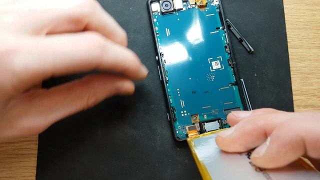 Sony Z3 Compac Chemical Cleaning. Clean And Test  Part 2 Of 2