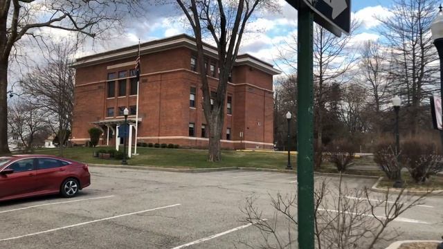 Dorfleben USA: Die Cityhall in Buchanan und ein kurzes Seuchenupdate 🏫 😷 смотреть онлайн