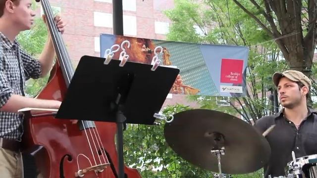 Daniel Rotem - Center : Berklee at the Regattabar смотреть онлайн