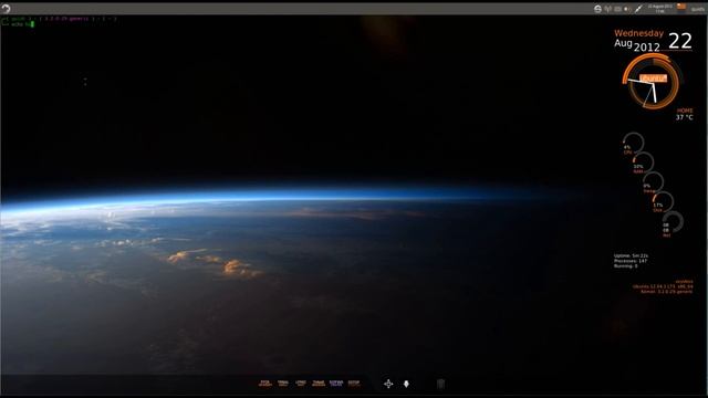 Voyager Linux 12.04 - XFCE Looking Good смотреть онлайн