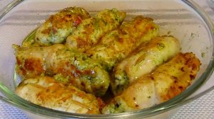 Самая сочная и вкусная куриная грудка с соусом.