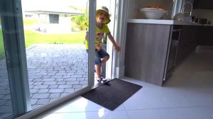 Диана и Рома Диана и история про Бассейн