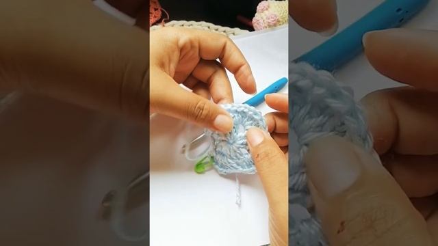 Granny Square by Margalit смотреть онлайн
