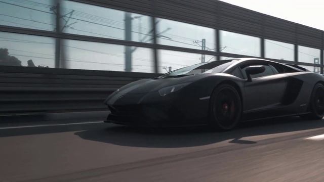 Lamborghini with tops and vibrant colors [4K] смотреть онлайн