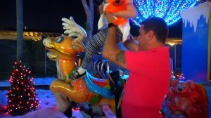 Влог в парке Санта Клауса_ катаемся на аттракционах и пишем письмо Деду Морозу