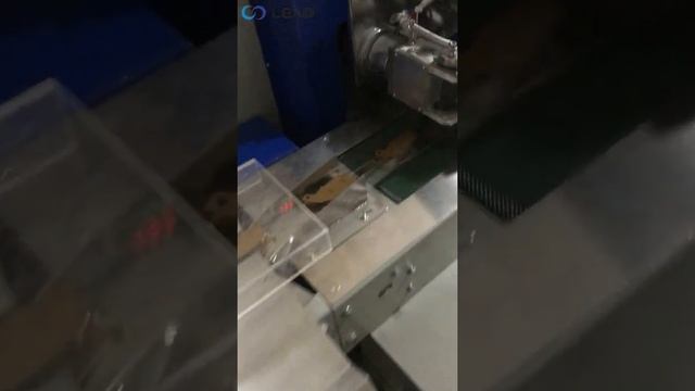 Упаковочная машина для тормозных колодок