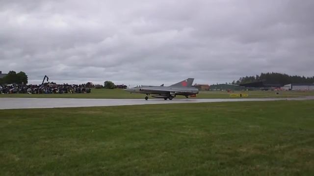 SAAB-historia landat смотреть онлайн
