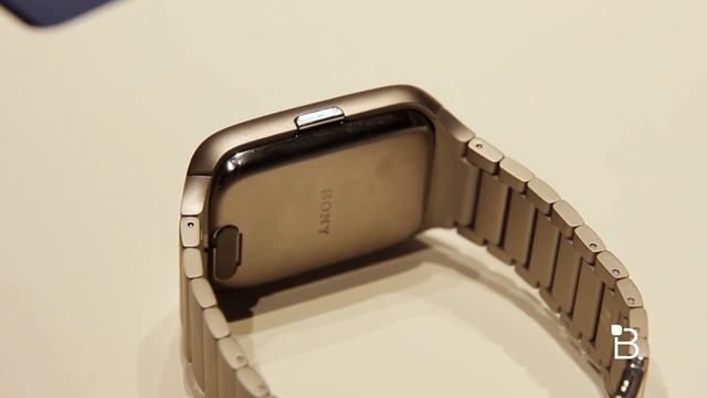Metal Sony Smartwatch 3 Hands-On: An Android Wear Beauty смотреть онлайн