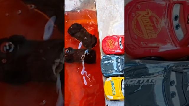 Lightning McQueen, Dinoco and partners reverse satisfying video #mcqueen #mobilmobilan #wow #cars смотреть онлайн