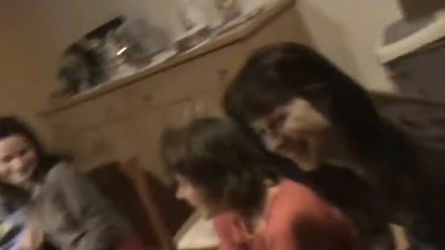 M2U00508.MPG смотреть онлайн