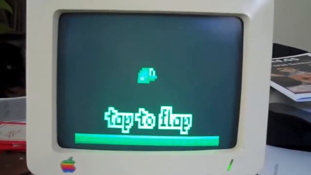Flappy Bird Now available for Apple II!!1 Flappy Bird доступна на легендарном Apple ll !!1 смотреть онлайн