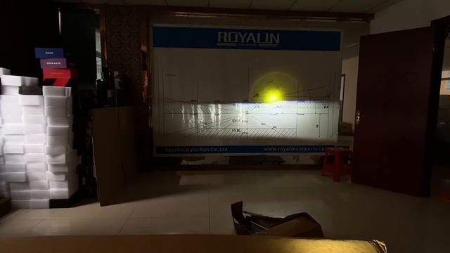Bi Laser Headlight Projector Lens LP4008 Royalin смотреть онлайн