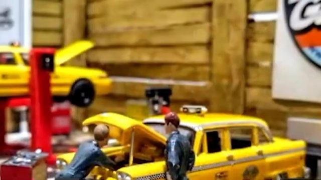 Miniatura Metal Abre Porta escala 1x24 Chrysler C300(1955) Carrinho