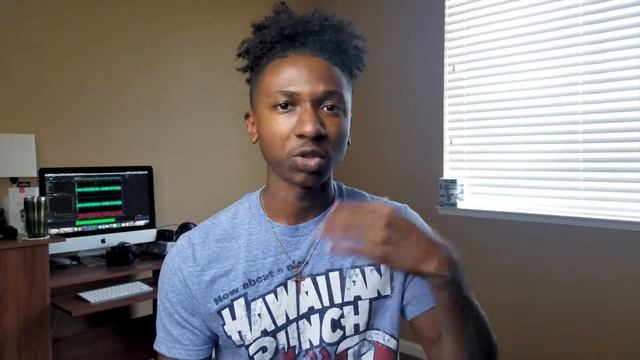 iOS 13 - FINALLY A DARK MODE! смотреть онлайн