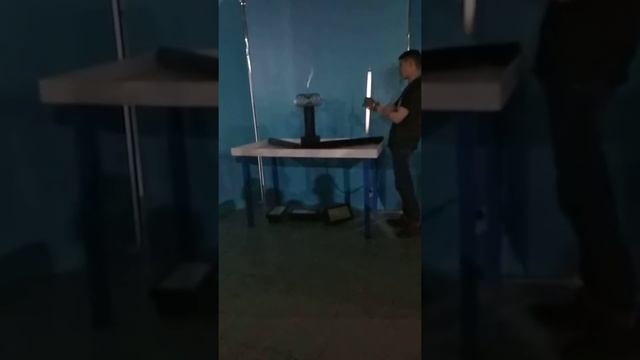 МУЗЫКАЛЬНАЯ КАТУШКА ТЕСЛЫ. (Читайте описание) смотреть онлайн