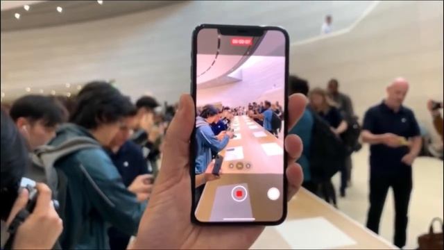 iPhone 11 pro & Max pro смотреть онлайн