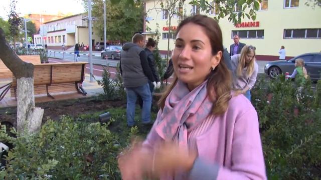 На Парковой прошла акция по посадке деревьев смотреть онлайн