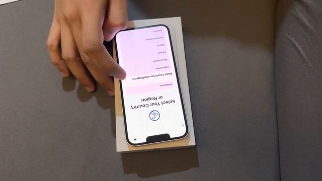 UNBOXING IPHONE 13 STARLIGHT | 2023 EDITION смотреть онлайн