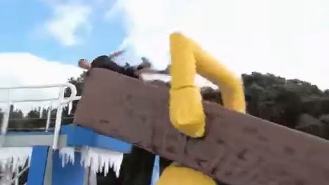 Ржачь игра Wipeout (www.lifeliner.ru).mp4 смотреть онлайн