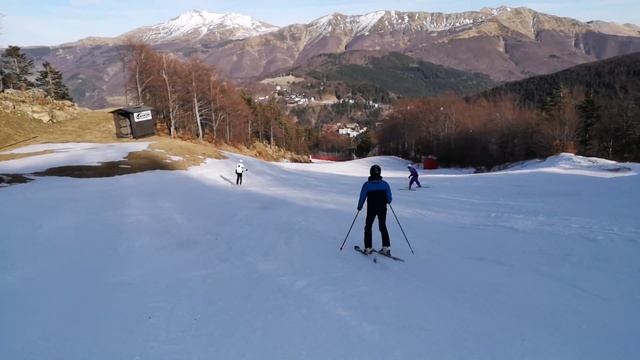 Спуск с горы в Abetone смотреть онлайн