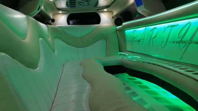 Прокат лимузина Крайслер 300С смотреть онлайн