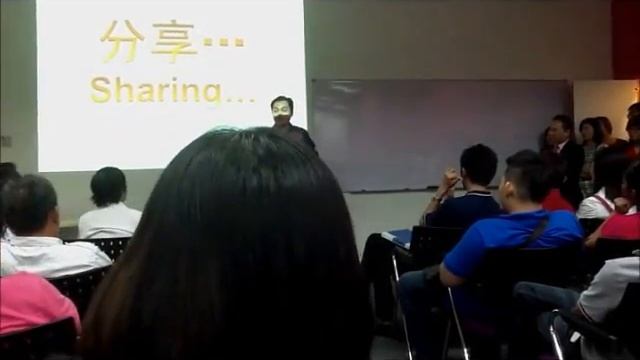 Johnny Sharing 1c.wmv смотреть онлайн