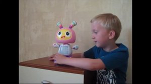 Обзор Обучающий интерактивный робот Fisher-Price БиБель из Rozetka
