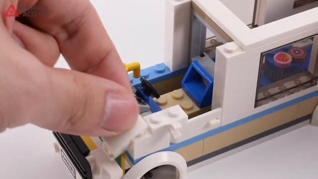 【积木拼搭】假日野营房车，宅家户外随心玩！乐高60283城市组 LEGO CITY 60283 Holiday Camper Van speed build смотреть онлайн