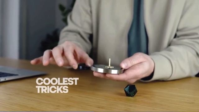 miniMezmo- The Perfect Pocket size EDC Spinning top смотреть онлайн
