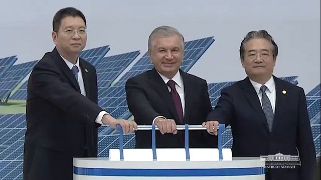 Президент вместе с руков. «China Energy Engineering Corporation» запустил солнечные электростанции смотреть онлайн