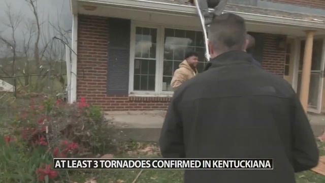 At least 3 tornadoes confirmed around Louisville area from Tuesday's storms смотреть онлайн