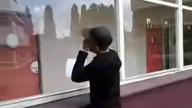 Epic window Kiss #Games 2015 - Full HD #Funny 2015 Fails смотреть онлайн