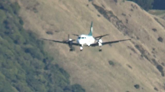 Kapiti Airport Paraparaumu - Air Chathams SAAB 340A ZK-CIY Landing RWY34