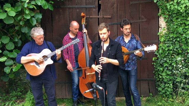 Looking At A Rainbow Through A Dirty Window • Calum Stewart смотреть онлайн