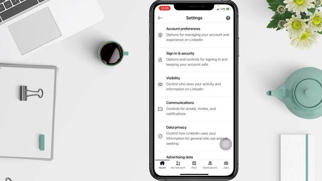 How to Enable Dark Mode on LinkedIn App смотреть онлайн