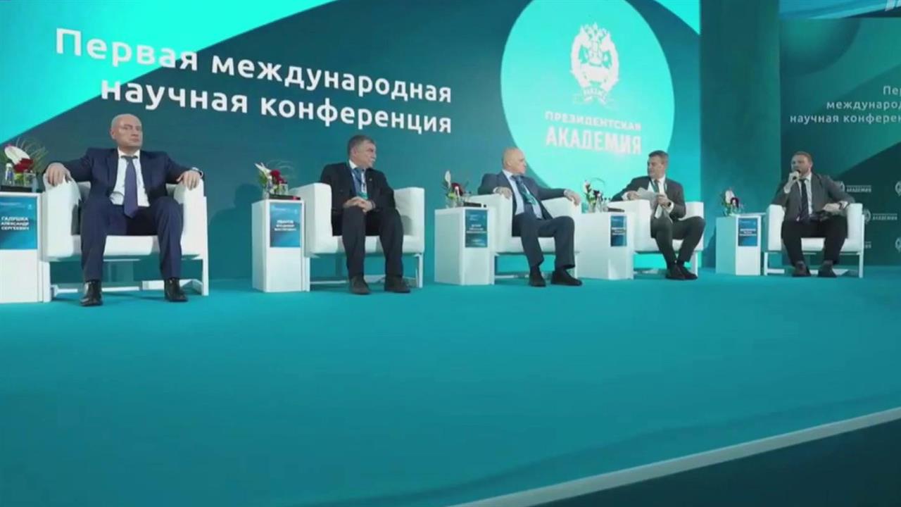 Перед Россией открылось окно возможностей, заявил вице-премьер Дмитрий Чернышенко смотреть онлайн