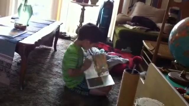 Asher "reading" смотреть онлайн