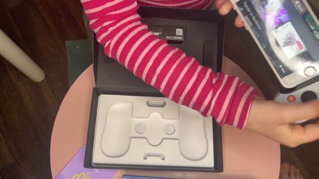 Backbone IPhone gaming controller | product review смотреть онлайн