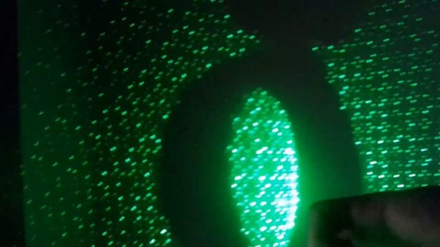 Зелёный лазер + лупа смотреть онлайн