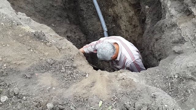Закапываем водопровод. смотреть онлайн
