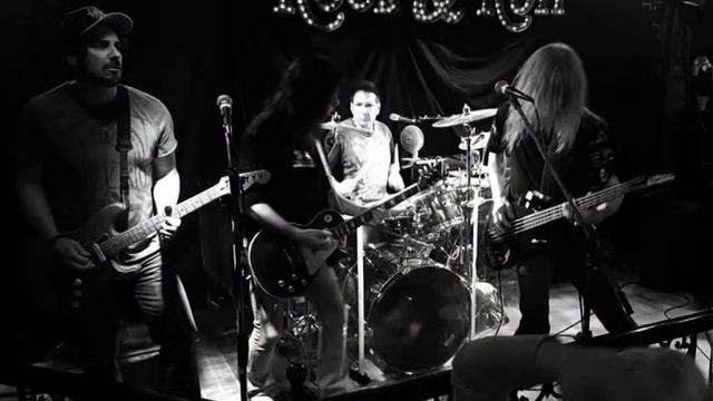 "There is a Little Green Man @ My Window" SupePics & Tune @VTV Live 24/7 смотреть онлайн