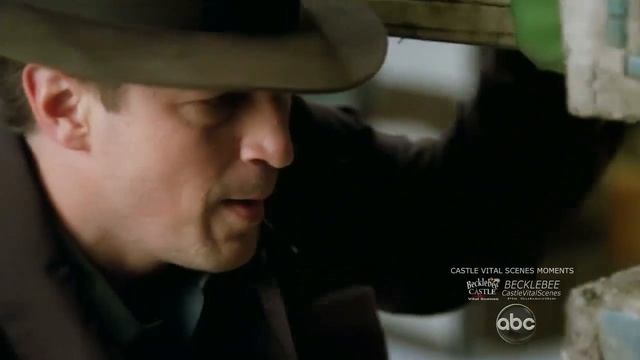 Castle 2x19 Moment: Castle in Fedora (a la Indiana Jones) Gazes at the Mummy (Wrapped Up in Death) смотреть онлайн